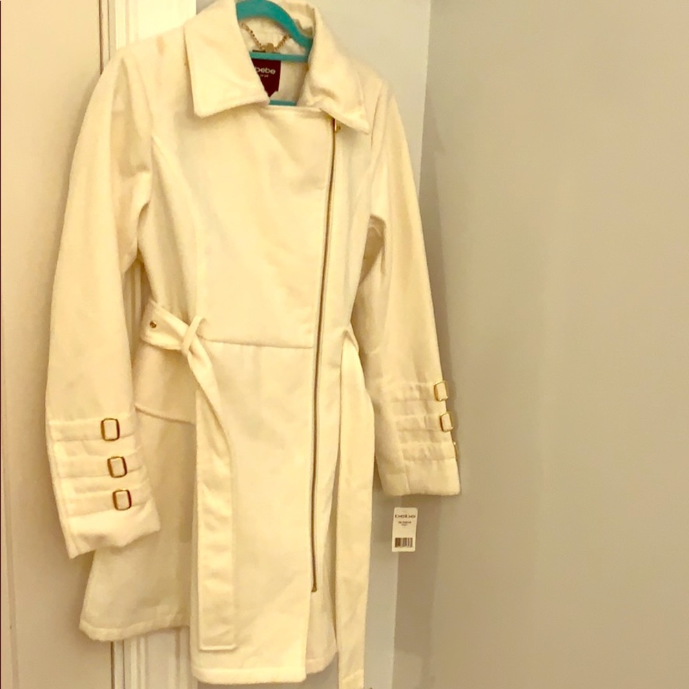 White pea coat wool.